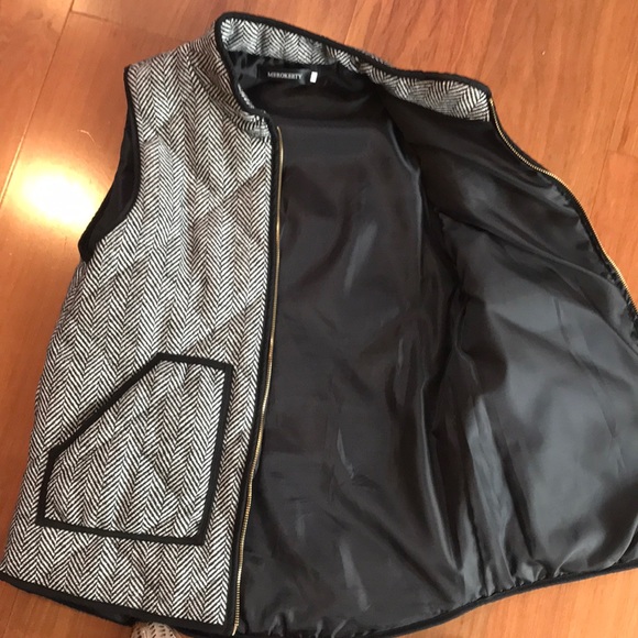 Herringbone Quilted Vest - Picture 2 of 3